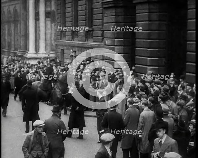 Crowd gathering in London, 1936. Creator: British Pathe Ltd.