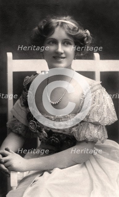 Nina Sevening, British actress, early 20th century.Artist: Dover Street Studios