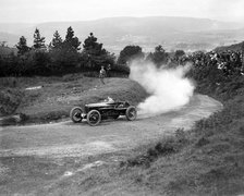 Vauxhall TT of Humphrey Cook competing in the Caerphilly Hillclimb, Wales, 1923. Artist: Bill Brunell.