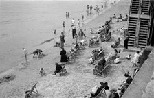 People relaxing on Tower Beach, London, c1945-c1955. Artist: SW Rawlings