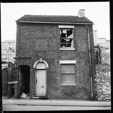 Derelict house, Stoke-on-Trent, Staffordshire, 1965-1968. Creator: Eileen Deste.