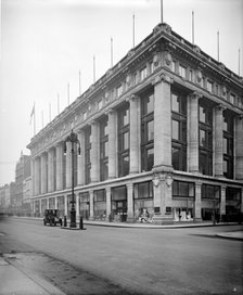 Selfridge's department store, 400 Oxford Street, London, 1909. Artist: Bedford Lemere and Company