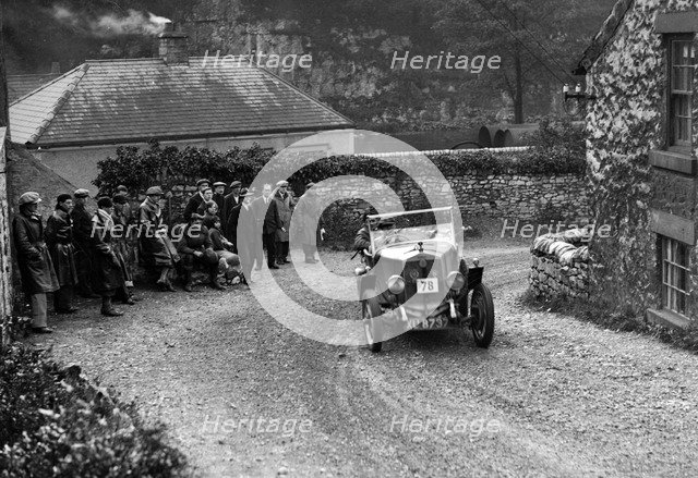 Windsor of CA Paul competing in the MCC Sporting Trial, 1930. Artist: Bill Brunell.