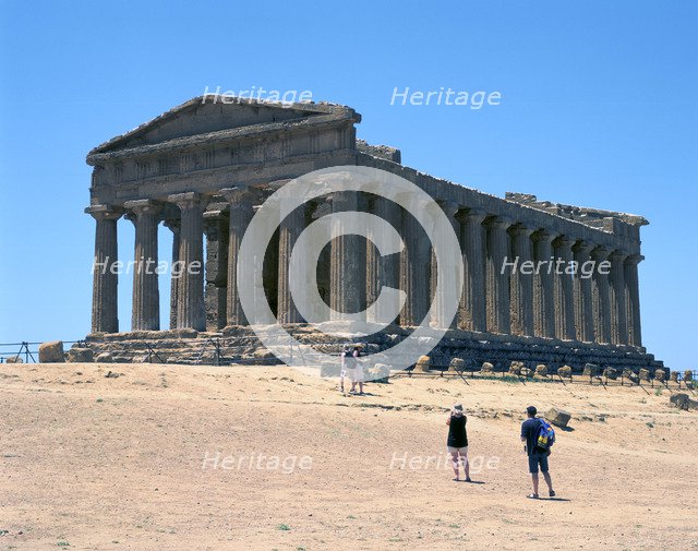 Temple of Concord, Agrigento, Sicily, Italy.