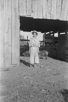 Dora Mae Tengle, Hale County, Alabama, 1936. Creator: Walker Evans.