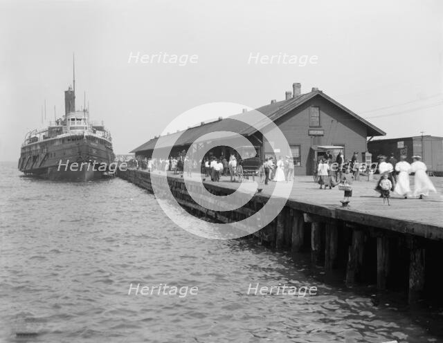 D.& C. str. at dock, St. Ignace, Mich., between 1900 and 1920. Creator: Unknown.