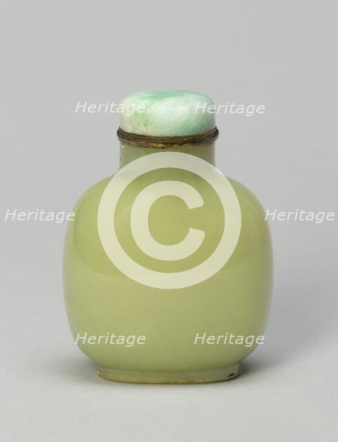 Rounded Square-Shaped Snuff Bottle, Qing dynasty (1644-1911), 1750-1820. Creator: Unknown.