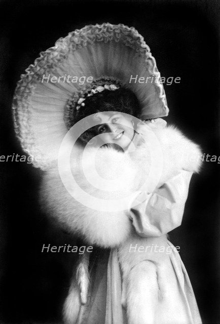 Marie Studholme (1875-1930), English actress, 1900s.Artist: J Beagles & Co