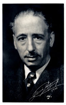 Official photograph of Lluís Companys i Jover (Tarrós, 1882, Barcelona, ??1940), president of the…