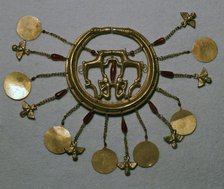 Gold earring from the Aegina treasure, 17th century BC. Artist: Unknown