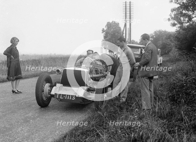 Road testing Raymond Mays' Vauxhall-Villiers, c1930s. Artist: Bill Brunell.
