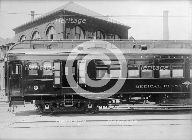 Army, U.S, Hospital Car, 1917. Creator: Harris & Ewing.