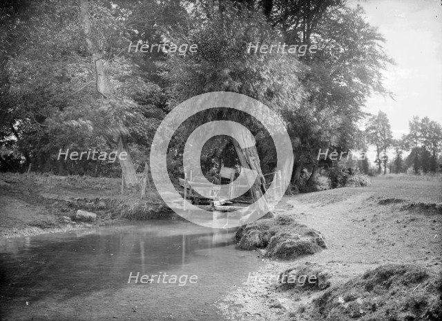 Small mill wheel on the Ginge Brook, Sutton Courtenay Mill, Oxfordshire, c1860-c1922. Artist: Henry Taunt