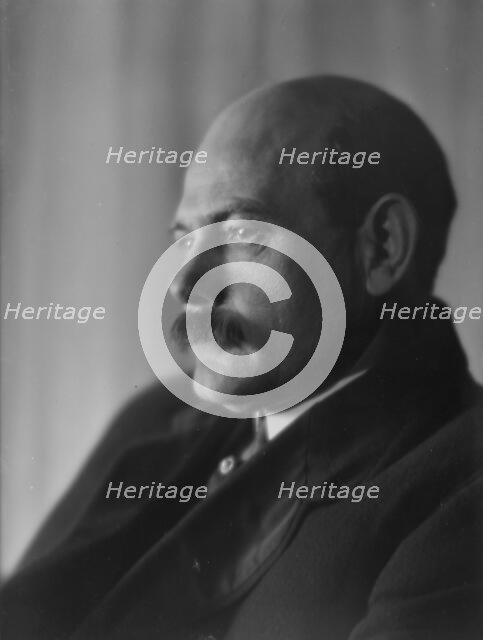 Borglum, Gutzon, Mr., portrait photograph, 1915 Jan. 15. Creator: Arnold Genthe.