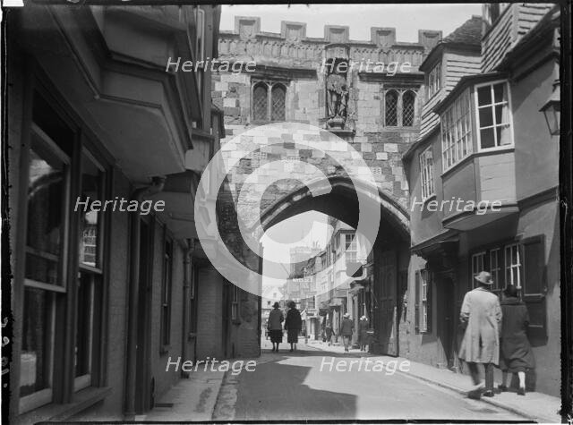 North Gate, High Street, Salisbury, Wiltshire, 1925. Creator: Katherine Jean Macfee.