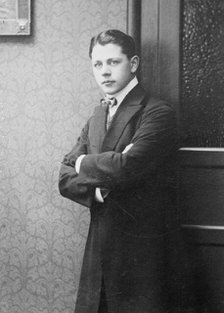 Hans Schumann - Heink, standing three-quarters, photo: Hahn Nachf., Dresden, Ferdinand Str. 11, 1912 Creator: Bain News Service.