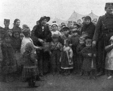 'Aux Camps Serbes (Soldats et refugies civils) de Salonique; Une Belge, elle aussi sans..., 1916. Creator: Hubert Jacques.