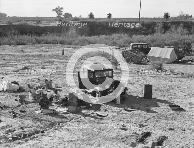 Camped on the flat, near Holtville, Imperial County, California, 1939. Creator: Dorothea Lange.