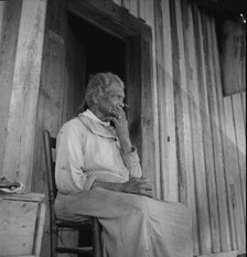 Cotton sharecropper, Mississippi, 1937. Creator: Dorothea Lange.