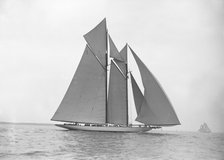 The 380 ton A Class schooner 'Margherita' sailing under spinnaker, 1913. Creator: Kirk & Sons of Cowes.
