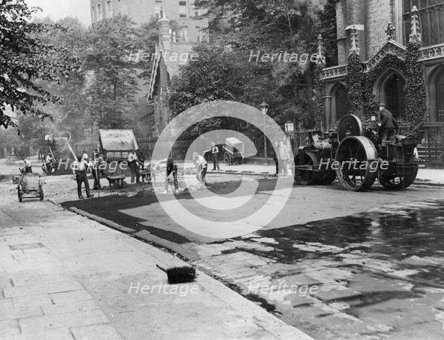 Aveling & Porter Road Roller. Creator: Unknown.