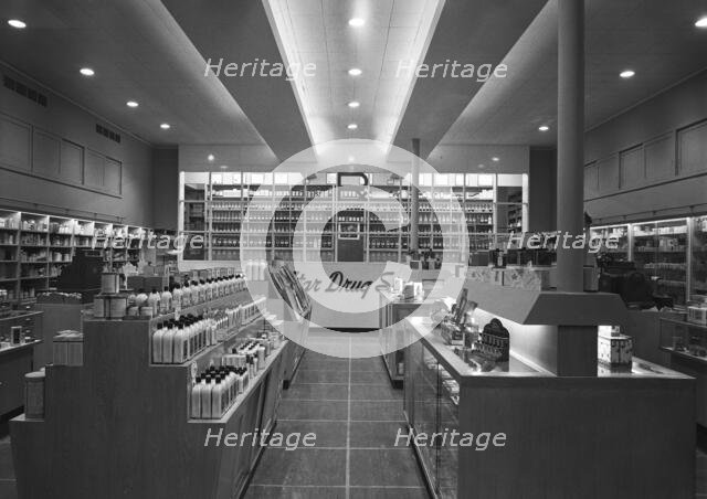 Star Drug, business on Kingsbridge Rd., Bronx, New York, 1946. Creator: Gottscho-Schleisner, Inc.