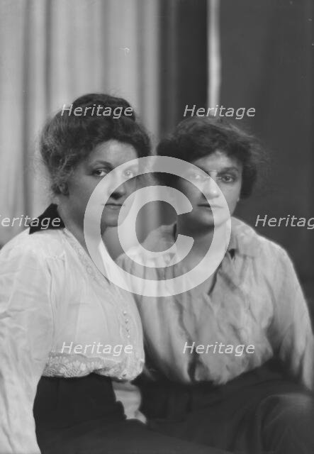 Schimmelfeng, Frances, and sister, portrait photograph, 1914 Dec. 3. Creator: Arnold Genthe.
