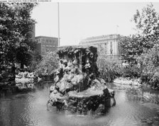 Fountain, Public Square, Cleveland, O[hio], The, between 1900 and 1920. Creator: Unknown.