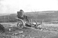 'Au Volant; Automobile de liaison fracassee lar un projectile, le mars 1916, a l'Ouest de..., 1916. Creator: Unknown.