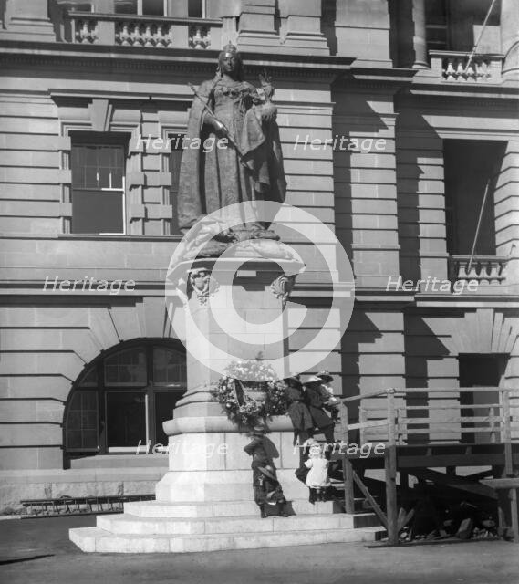 Queen Victoria Statue opening, Brisbane, 1906. Creator: Robert Augustus Henry L'Estrange.