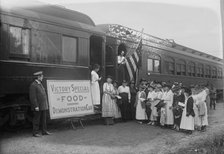 L.I.R.R. Food Train, 1918. Creator: Bain News Service.