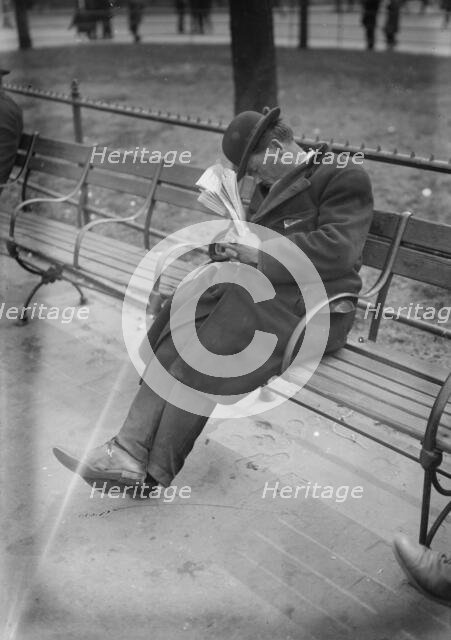 In Union Sq., between c1910 and c1915. Creator: Bain News Service.