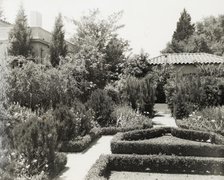 Wellington Stanley Morse house, 450 South San Rafael Avenue, Pasadena, California, 1917. Creator: Frances Benjamin Johnston.