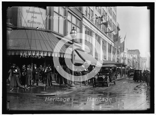 Street scene, Woodward & Lothrop, 11th and F Streets, NW, Washington, D.C, between 1913 and 1918. Creator: Harris & Ewing.