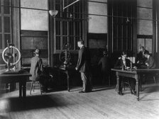 Physics laboratory, Eastern High School, (1899?). Creator: Frances Benjamin Johnston.