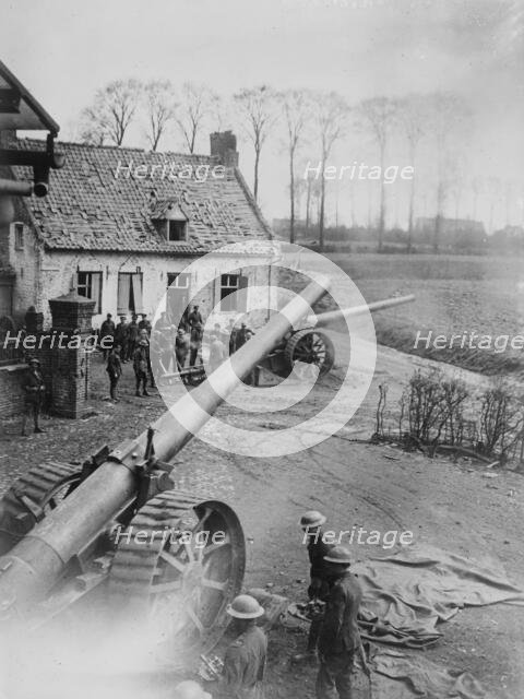 British gun in action, 6 July 1918. Creator: Bain News Service.