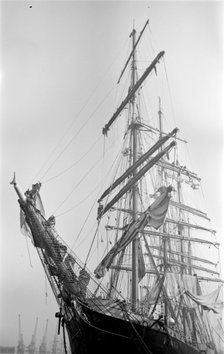 Detail of the prow and rigging of the 'Pamir', c1945-c1965. Artist: SW Rawlings