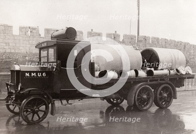 NMU (Northern Motor Utilities) flat-backed lorry, York, Yorkshire, 1918. Artist: Unknown
