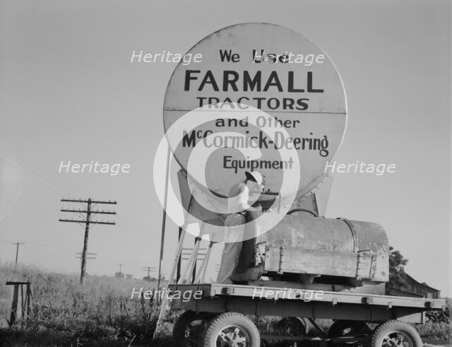 Fuel station on the Aldridge Plantation, Mississippi, 1937. Creator: Dorothea Lange.