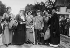 Maude Osbury(?), Mrs. Collins(?), Olive Schultz, Mrs. Sadie Keene, and Mrs. Miller, 1913. Creator: Bain News Service.