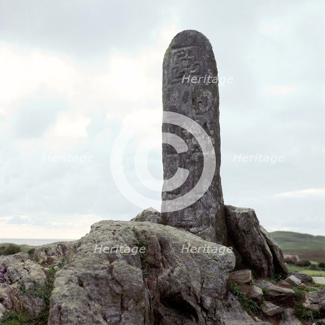 Glencolumbkille, Donegal, Eire. Artist: Unknown