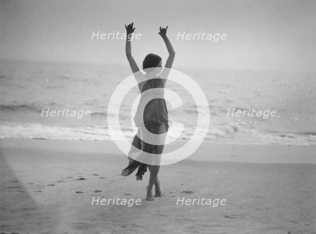 Block, Stella, Miss, 1919 Nov. Creator: Arnold Genthe.