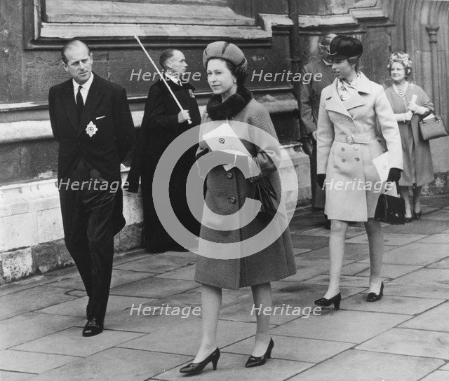 The Royal family attend dedication service of the King George VI Memorial Chapel, Windsor Castle, 19 Artist: Unknown