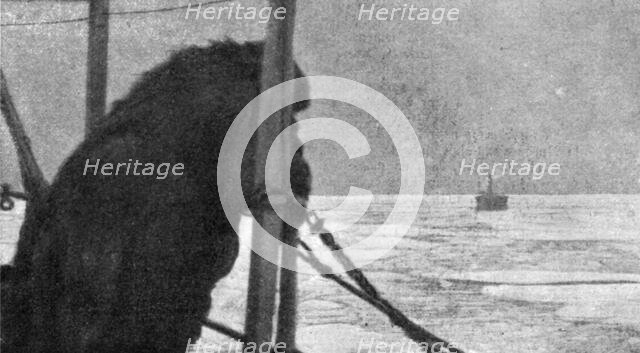 'France et Russie; Au large d'Arkhangelsk: par 10o au-dessous de zero, M. Albert Thom..., 1916. Creator: Unknown.