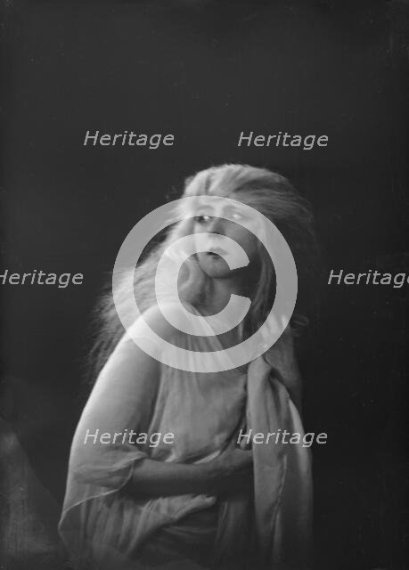 St. Denis, Ruth, 1919 Feb. 11. Creator: Arnold Genthe.