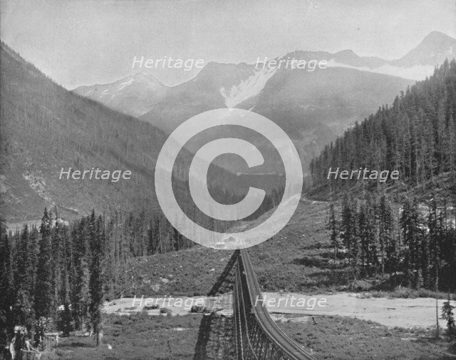 'The Loop Valley', 19th century. Artist: Unknown.