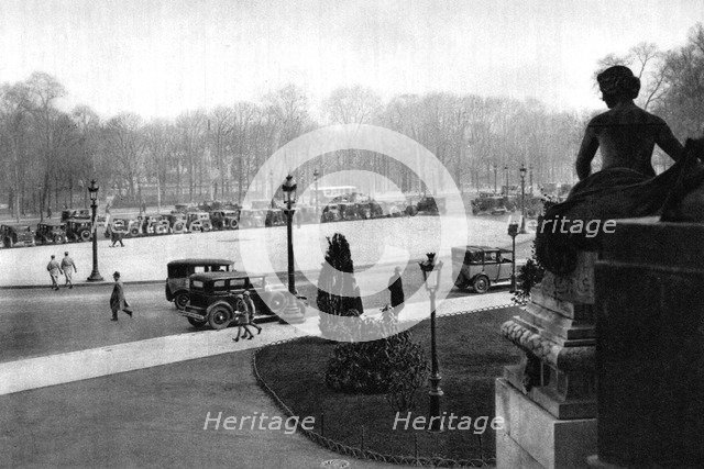 The Rond Point and Georges Clemenceau Place, Paris, 1931.Artist: Ernest Flammarion