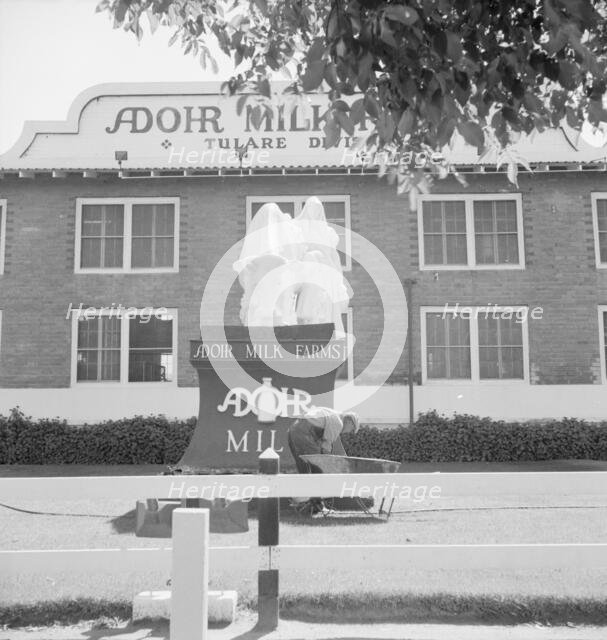Highway sculpture on U.S. 99, outskirts of Tulare, California, 1939. Creator: Dorothea Lange.