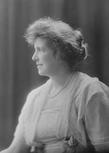 Mrs. E.C. Brown, portrait photograph, 1918 July 2. Creator: Arnold Genthe.