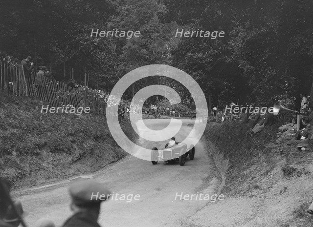 Delage of JC Davis competing in the MAC Shelsley Walsh Hill Climb, Worcestershire, 1932. Artist: Bill Brunell.